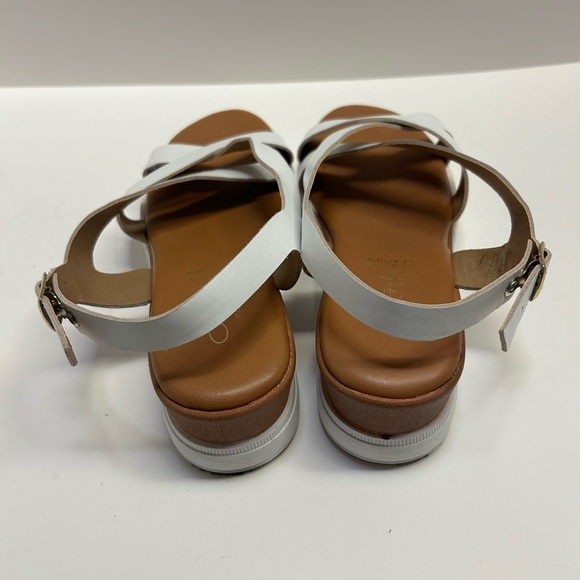 ANGELA AZZI Made in Italy White Strappy Leather Sandals!‎ Women’s Size 8 - Picture 4 of 14
